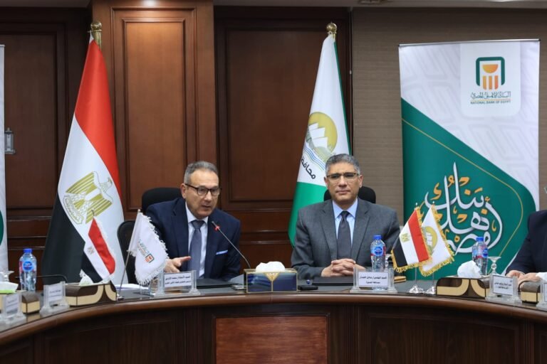 رئيس البنك الأهلي ومحافظ الجيزة