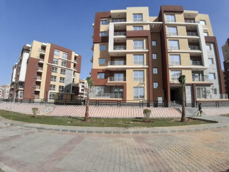 شقق الإسكان