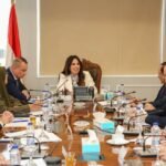 وزيرة الإسكان تناقش قانون المطورين العقاريين